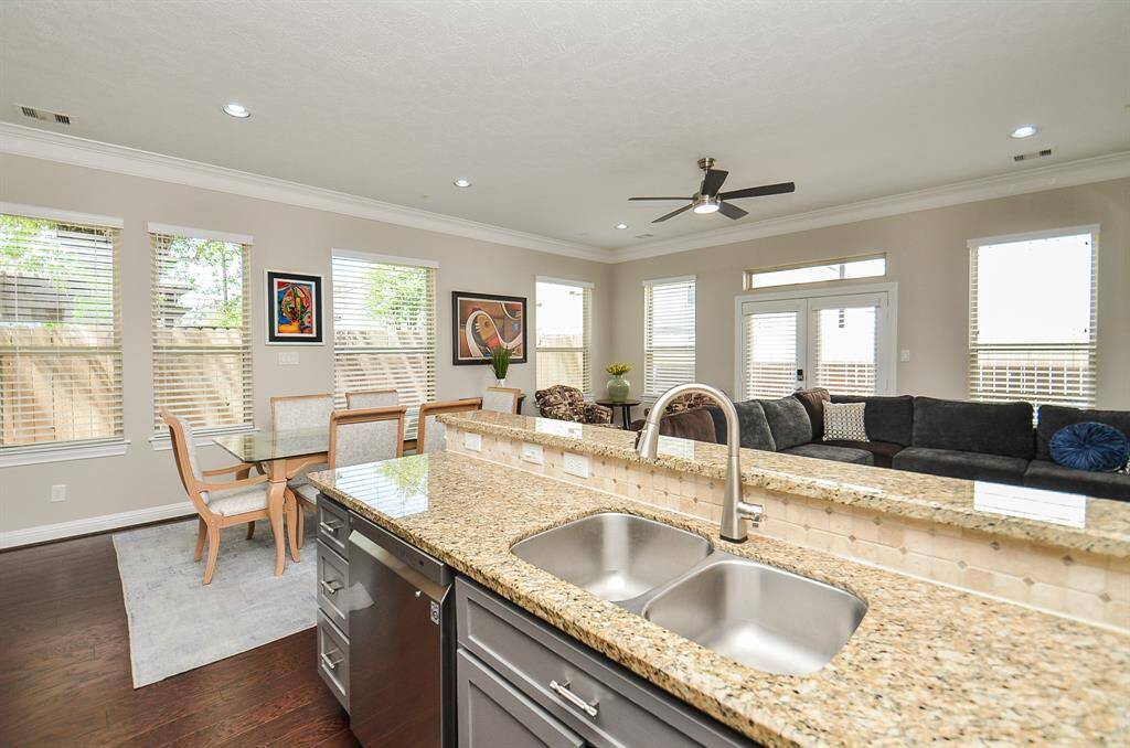 Hands full? This kitchen gets it. With double sinks, a touchless Delta faucet, and a brand-new LG dishwasher (2024), cleanup feels less like a chore and more like a smooth part of the flow. From toddler snacks to dinner parties, this space keeps up beautifully.