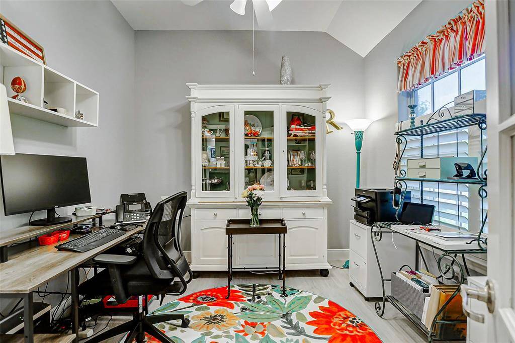 Need a home office, art studio, or flex space? There's a perfectly placed bonus area ready to match your needs.