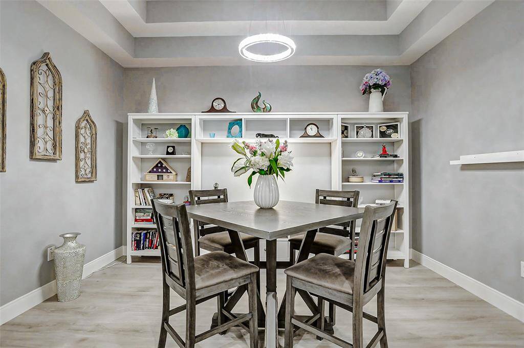 This gorgeous space looks like something out of a magazine!