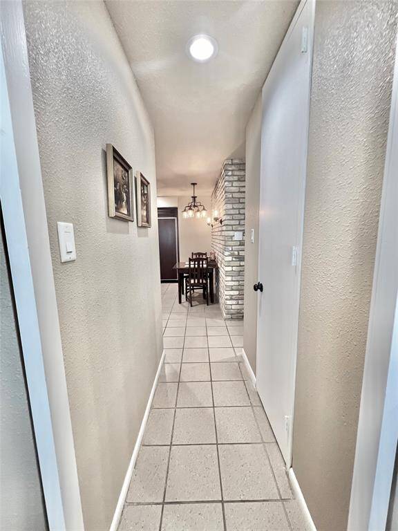 Hallway from dining room to the kitchen