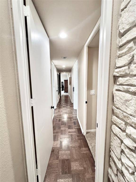 Hallway to bedrooms