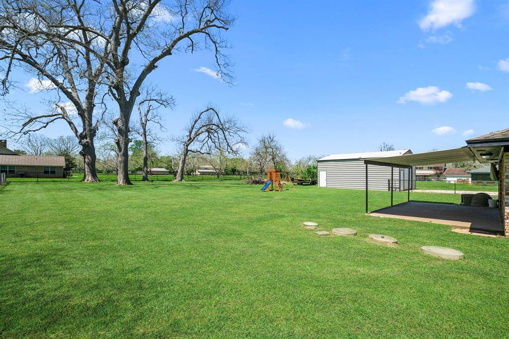 Check out the size of your fully fenced back yard! No near neighbors affords the ultimate privacy. Room for a sparkling pool, garden and more. …Room for kids and pets to run and play, Expansive covered patio to host and serve large gatherings.