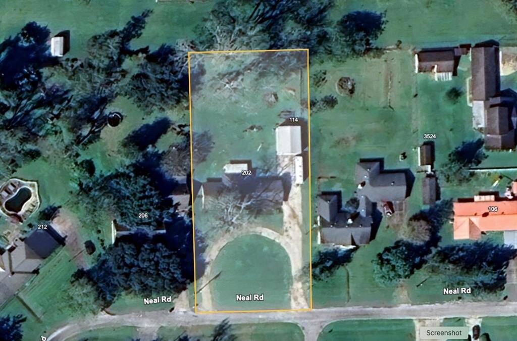 Aerial view reflects the size of this property.