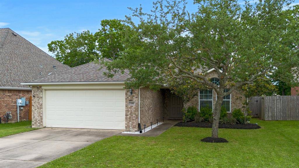 Welcome to 206 Rippling Creek!