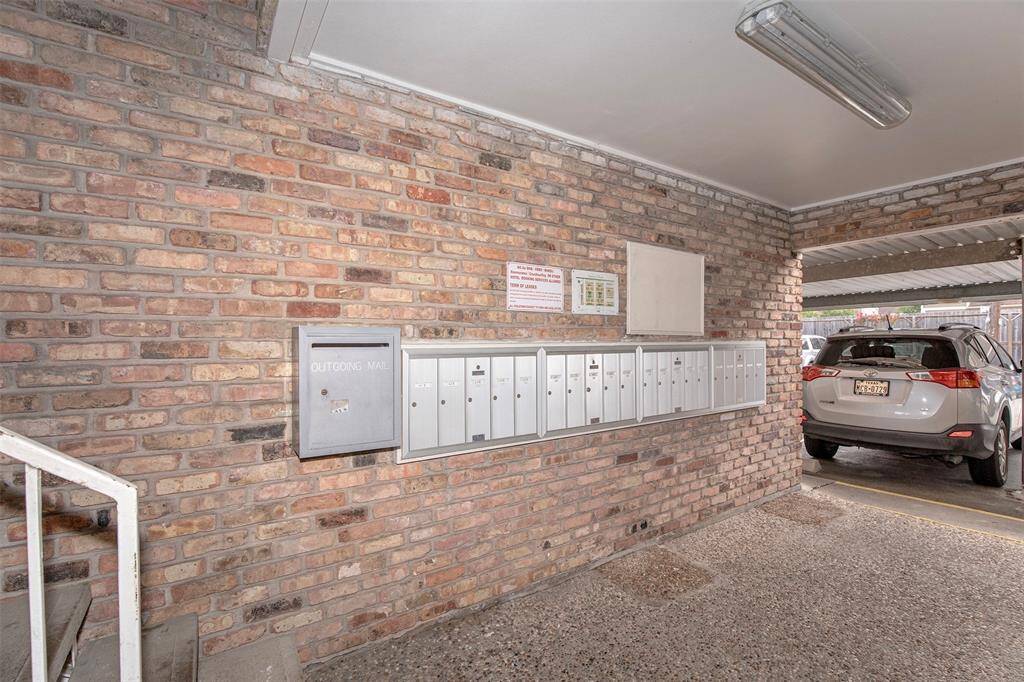 The community mailboxes are convenient.
