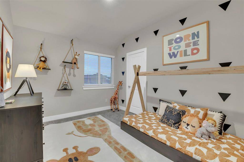 2nd bedroom upstairs