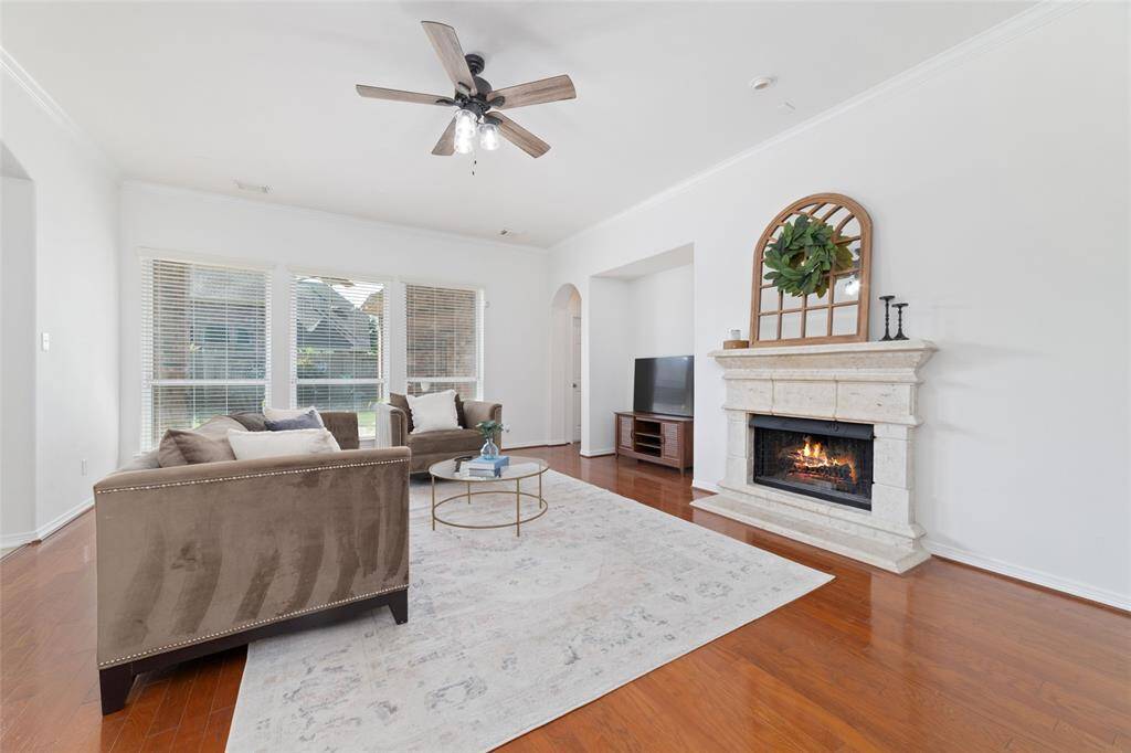 Another view of the living room.