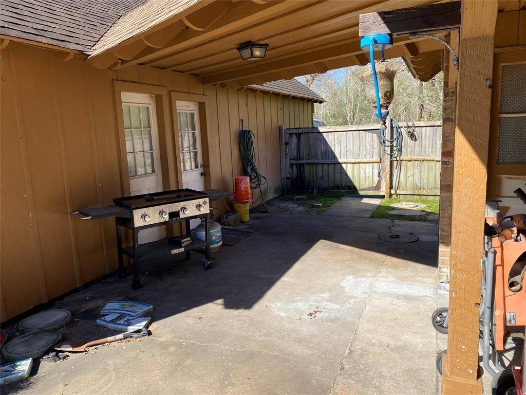 Covered patio to garage