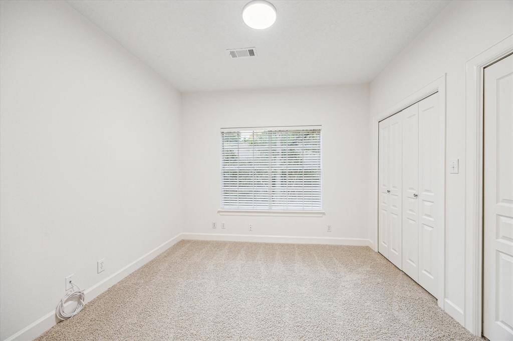 2nd secondary bedroom.