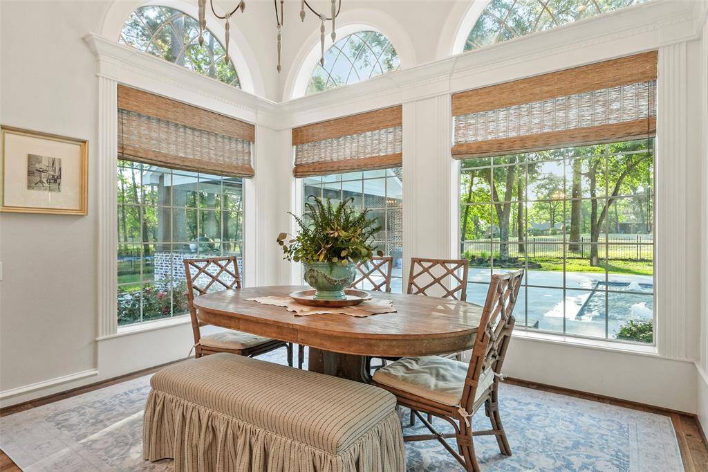 Breakfast area