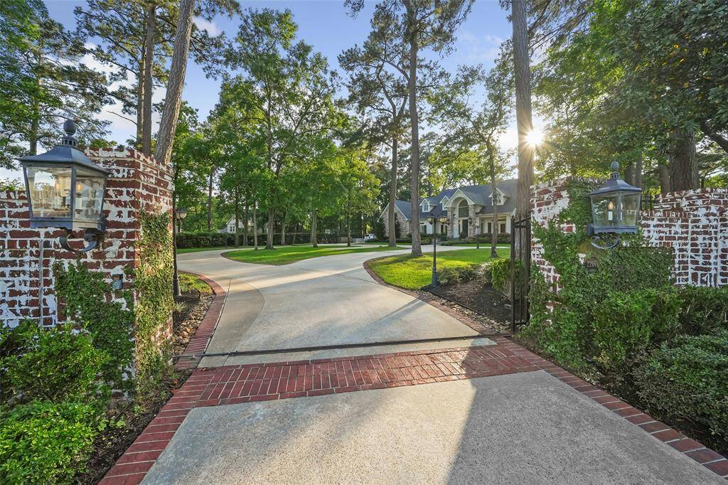 Private gated entrance