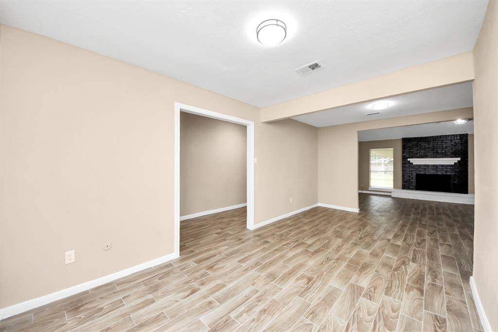Dining room/study.