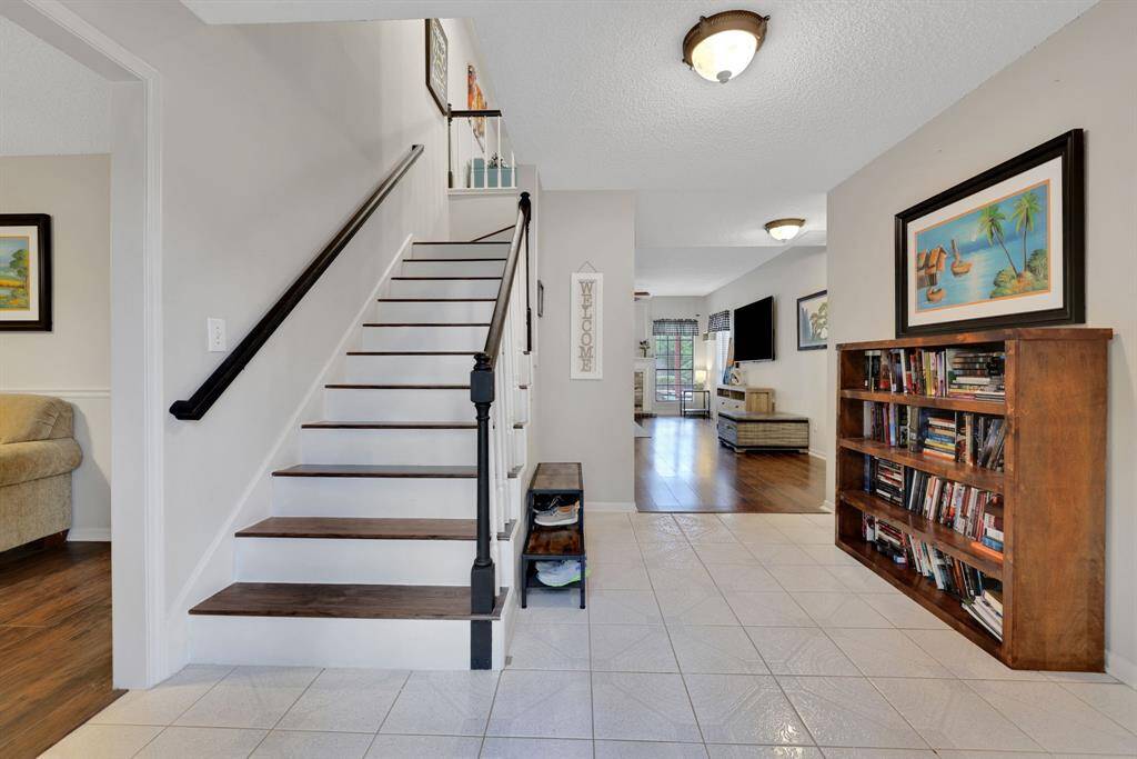 Entry/Foyer