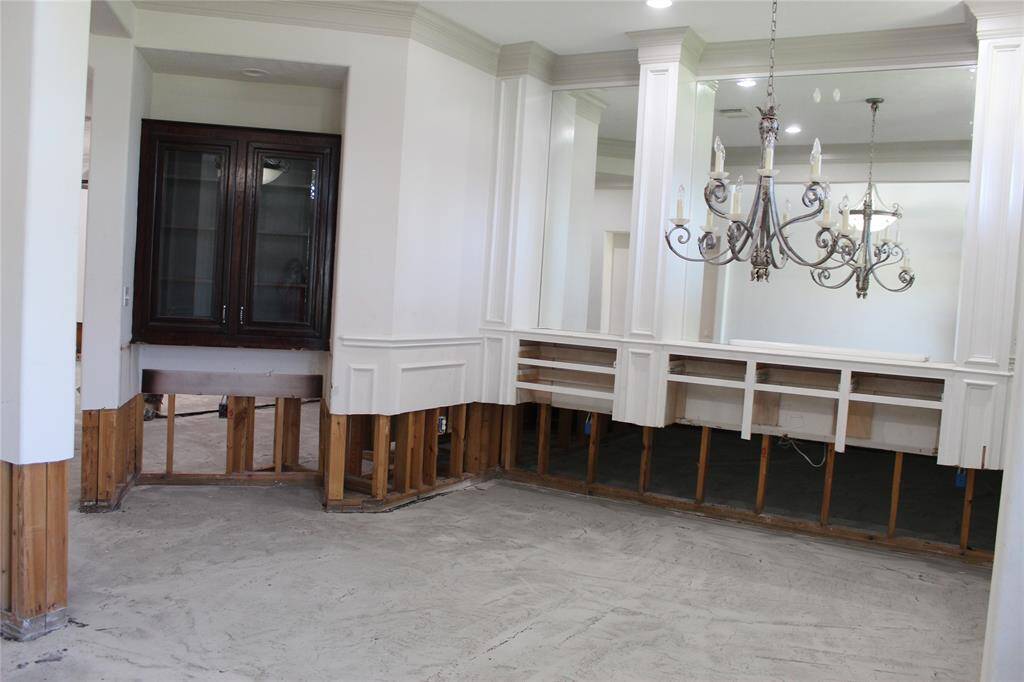 Formal dining room