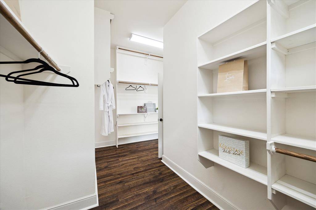 Primary closet view #2