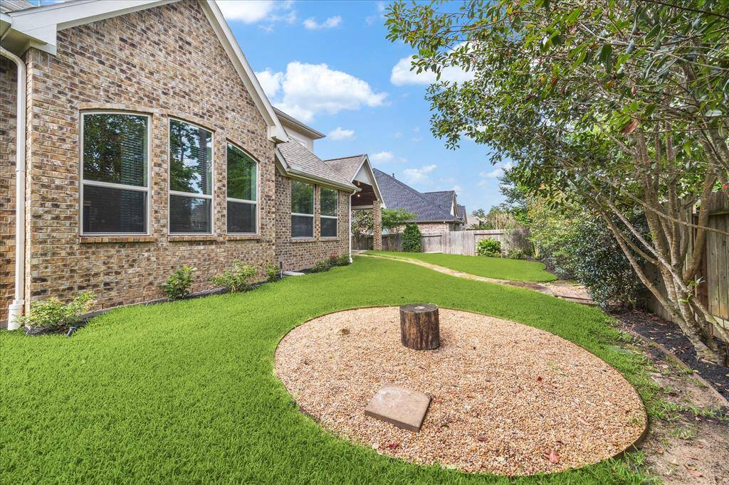 Seating area for an outdoor firepit.