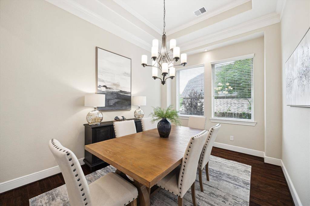 Formal dining room