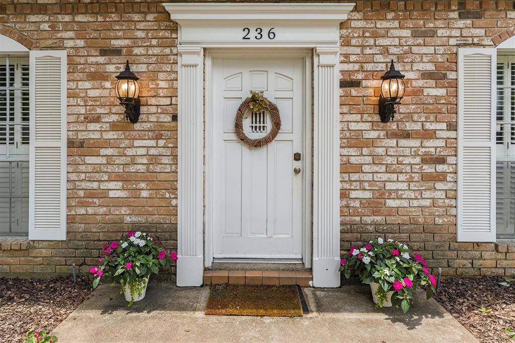 Inviting front entryway
