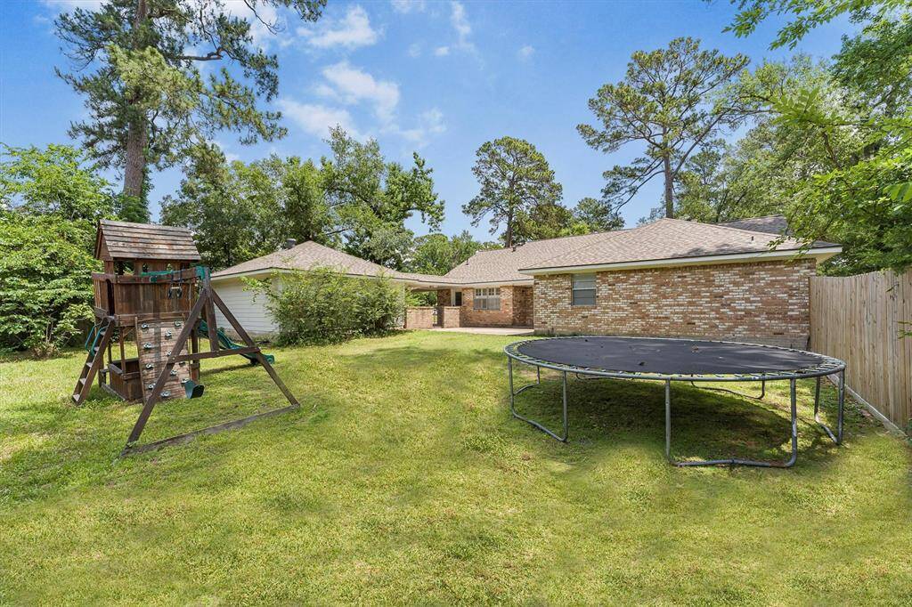 The perfect sized backyard to enjoy the outdoors