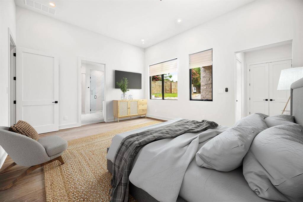 Guest House*virtually staged