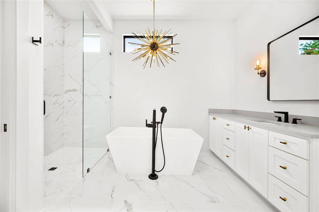 Guest House Bathroom