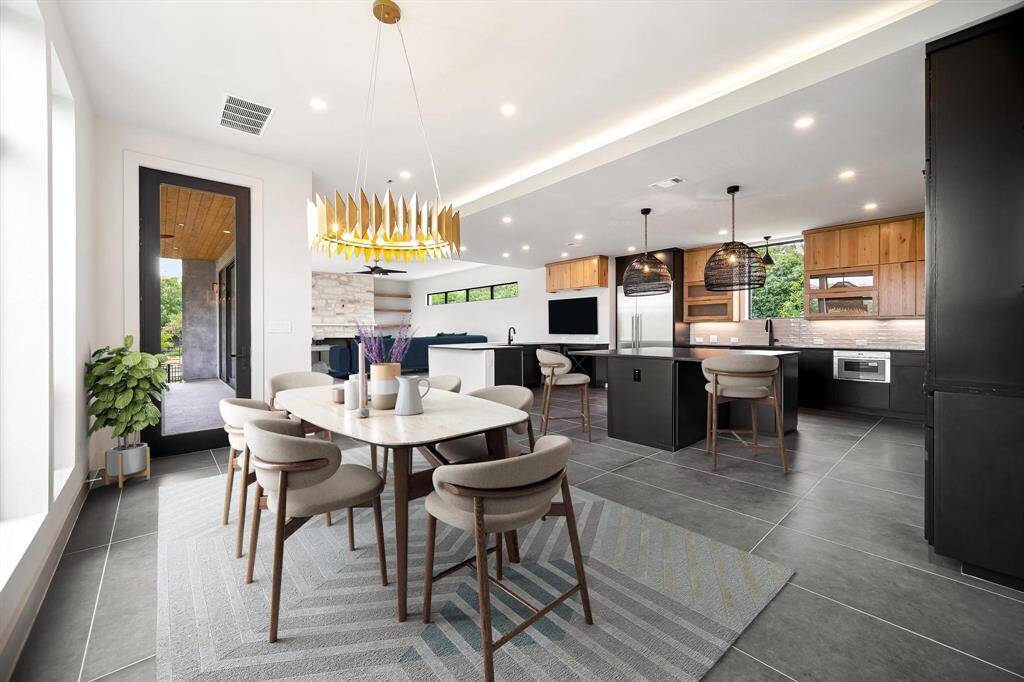 Inviting Dining/Living/Kitchen*virtually staged