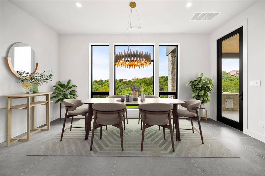 Dining Area*virtually staged