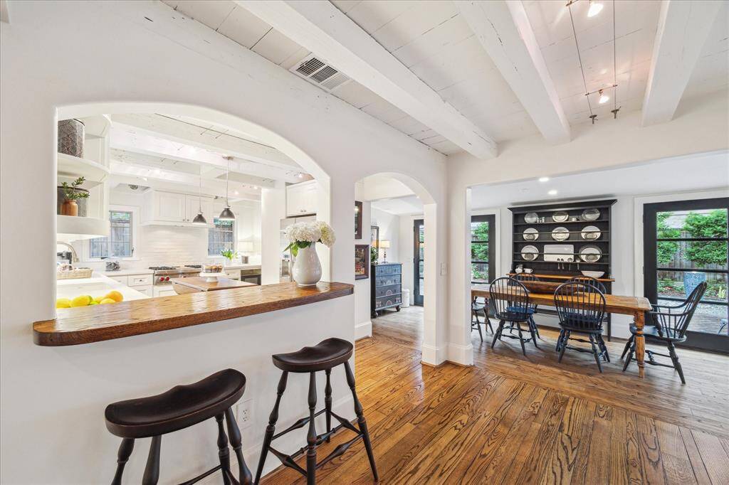 Bar counter and seating which gives you the first view of the heart of the home. The gourmet kitchen is packed with special features.