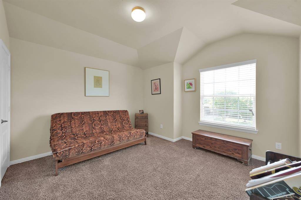 Guest bedroom