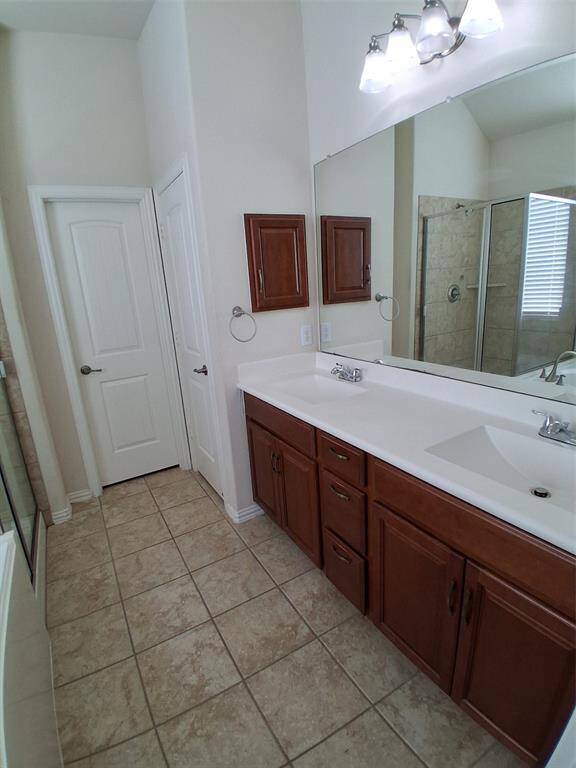 Primary Double Sinks