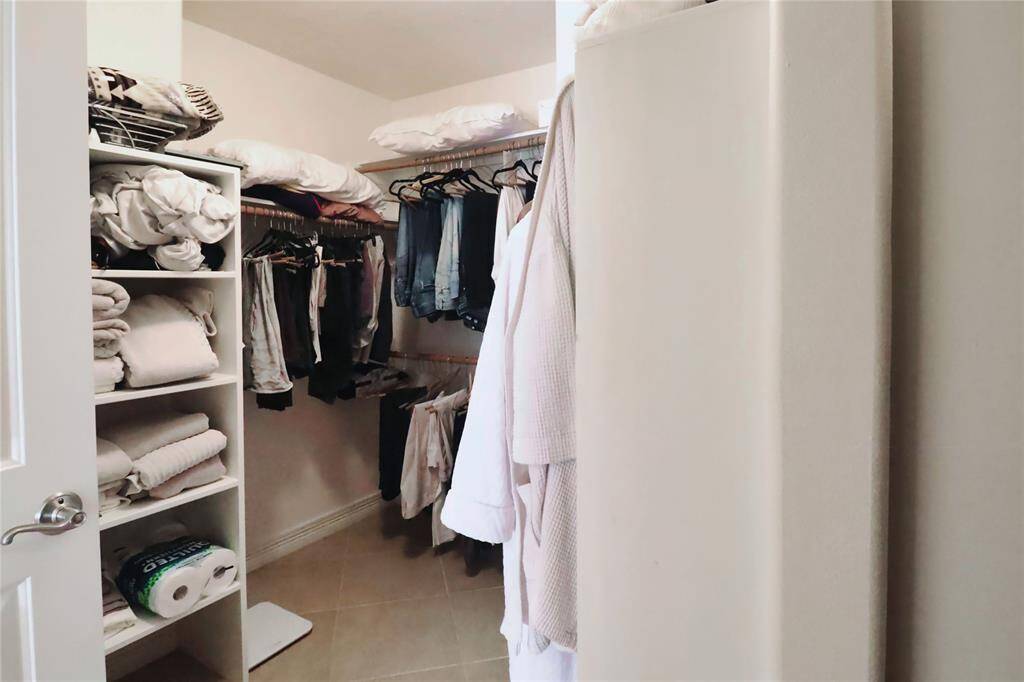 Primary closet 1