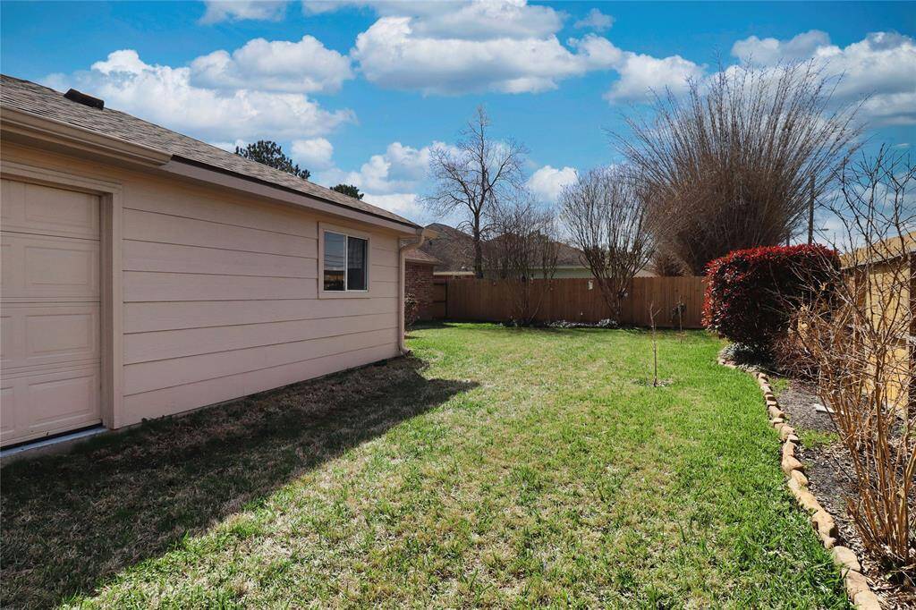 Side view of garage