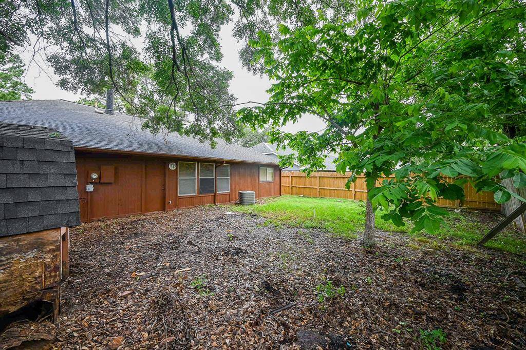 There is lots of shade and privacy so nobody is looking into your yard.