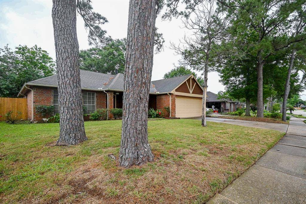 The neighborhood is very quiet and nice - lots of trees. The previous owner lived here for years and loved their neighbors.
