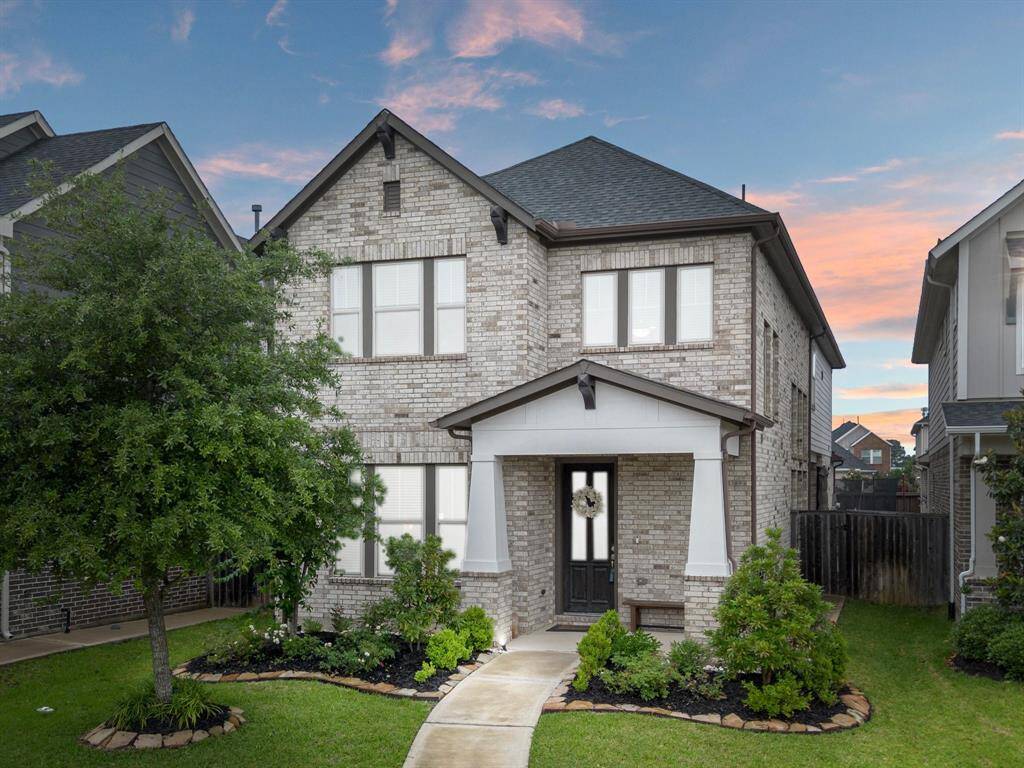 Welcome home to 27022 Brighton Valley Way!