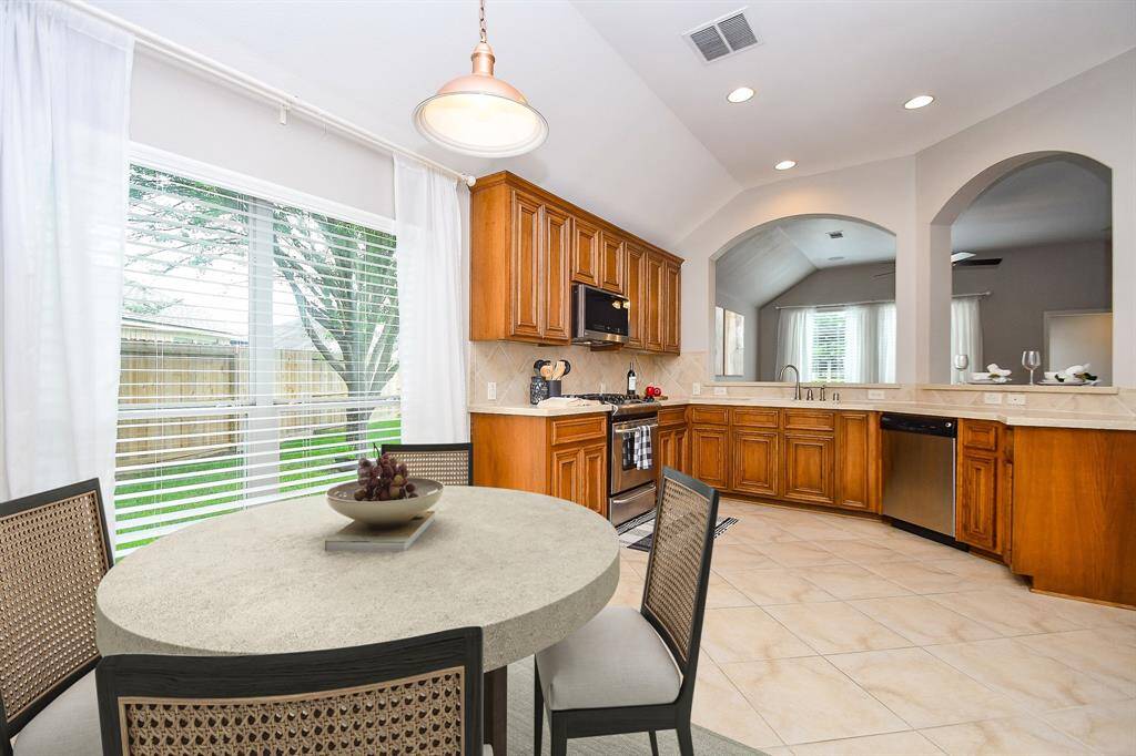 To the right of your entryway you will find your laundry room with custom cabinets, drawers and counters measuring 6' x 6'. Conveniently located just off the garage entry, it’s the perfect drop zone for muddy shoes, backpacks, or quick loads of laundry after a busy day.