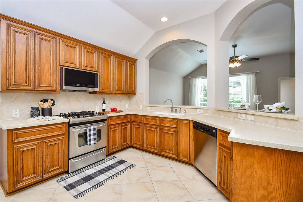 Your kitchen is the heart of your new home, measuring 10' x 10'. It is complete with miles of counter and cabinet space where you can prep meals with ease, stay organized, and keep all your essentials within arm’s reach.