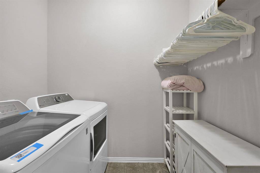 The laundry/utility room has also been weel maintained and kept clean!