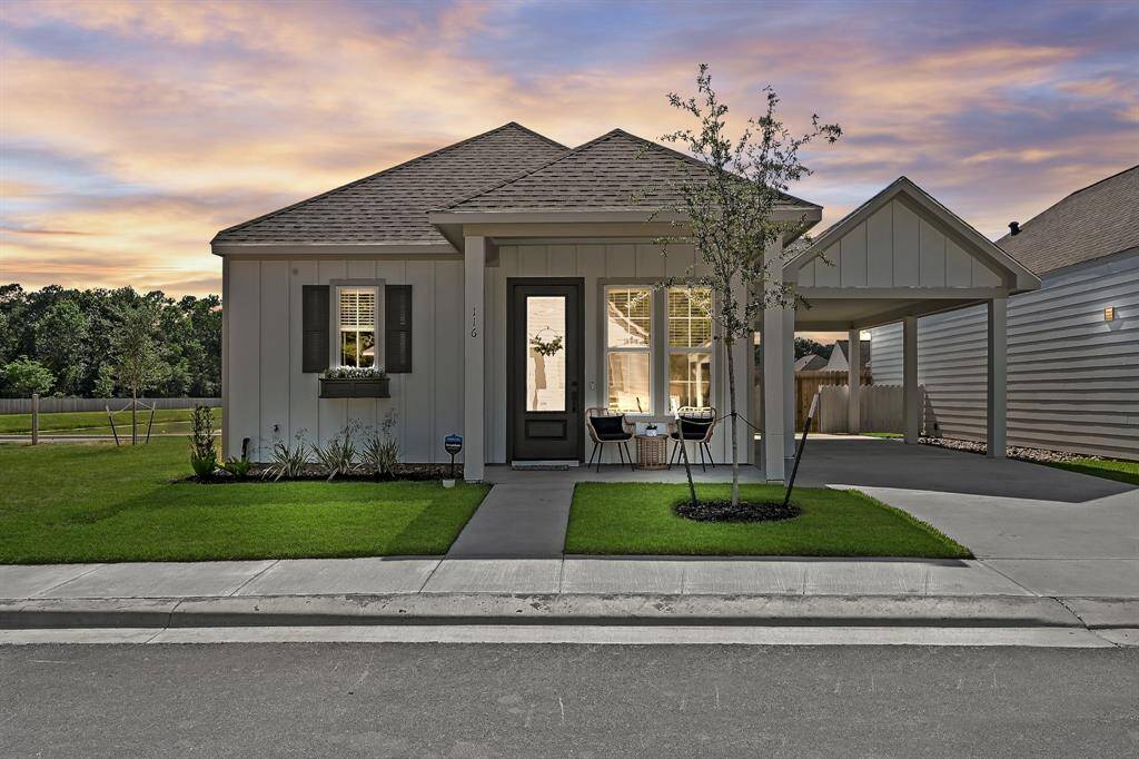 Picture perfect home during twilight hours!Model home.