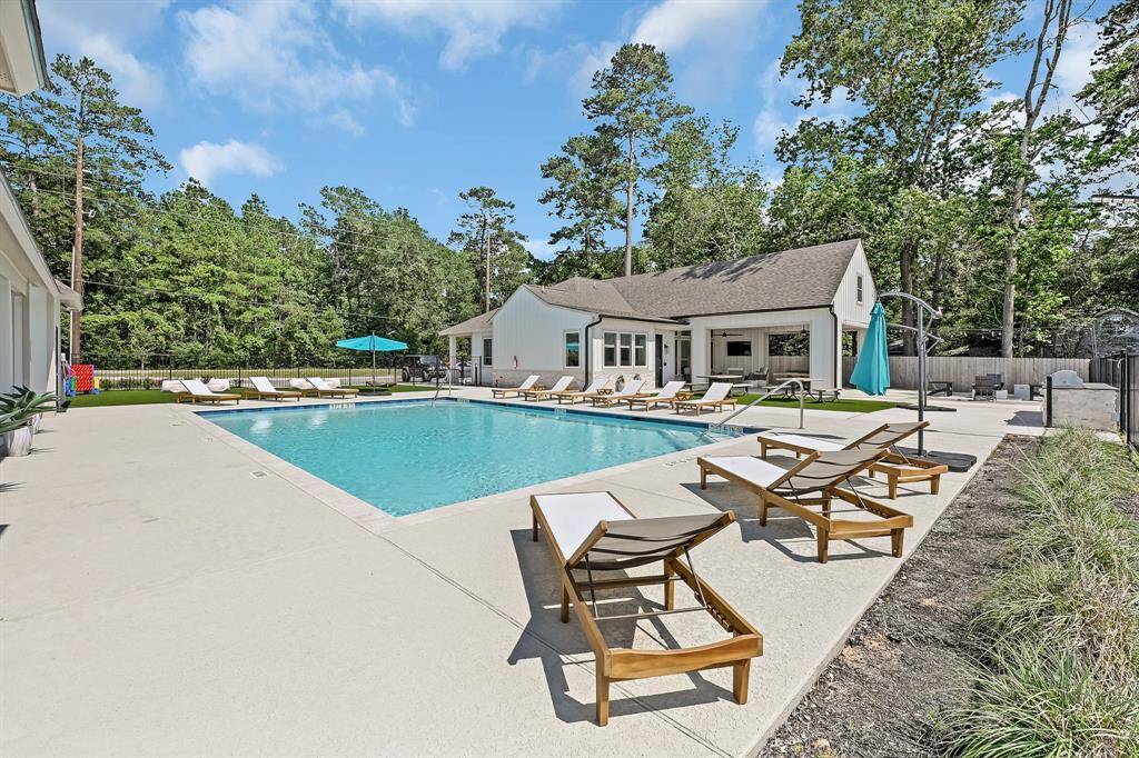 Peaceful views of the private pool!