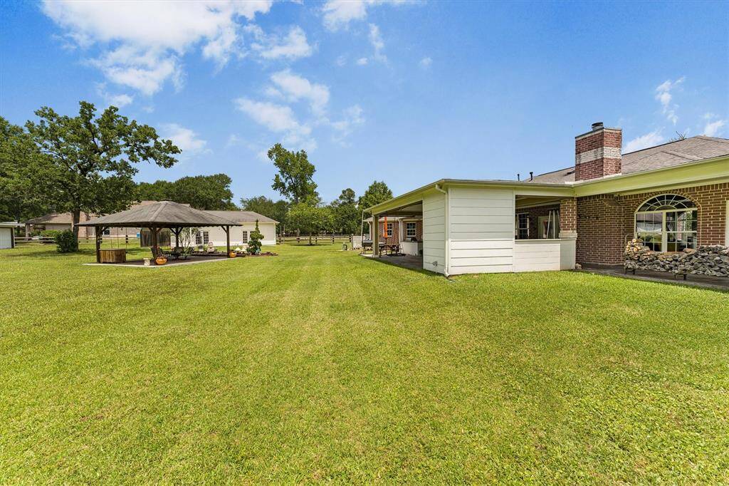 Another view of the extensive back yard.