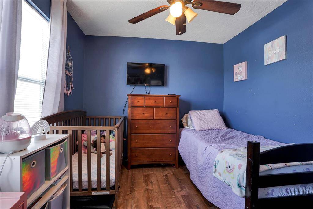 Well-sized bedrooms with ceiling fans and great closet space