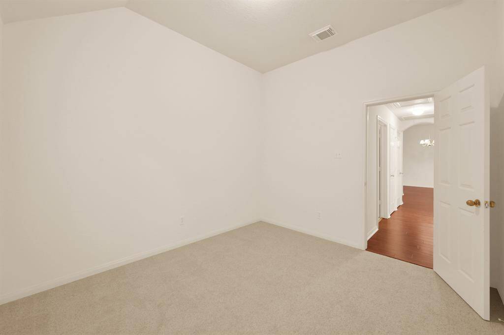 Secondary bedroom #1