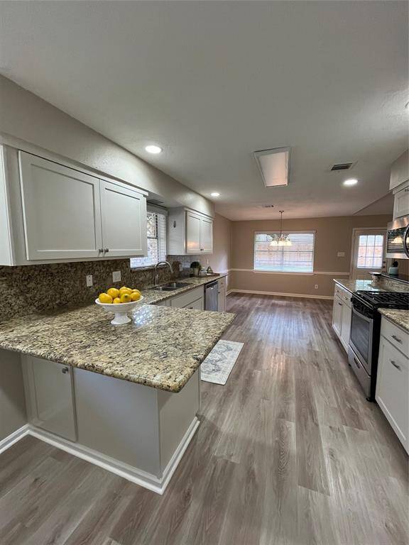Granite countertops!