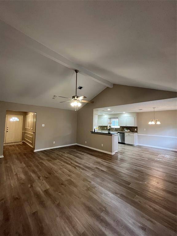 Vaulted ceiling!
