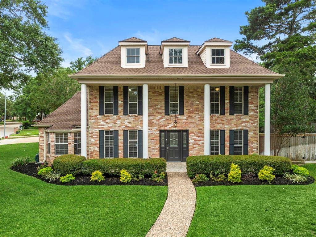 Welcome to 406 Laverton Ct!