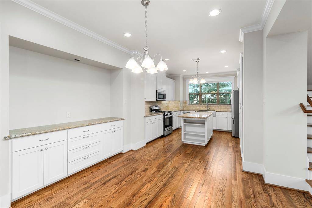 Dining area & Kitchen flow seamlessly together.