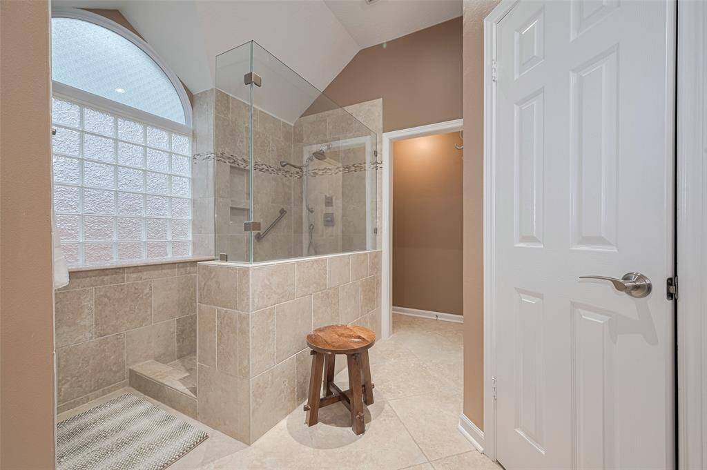 Spacious walk in shower