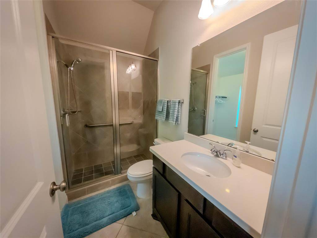 Welcome to 4211 Shays Manor Ln in the master planned community of Harvest Green