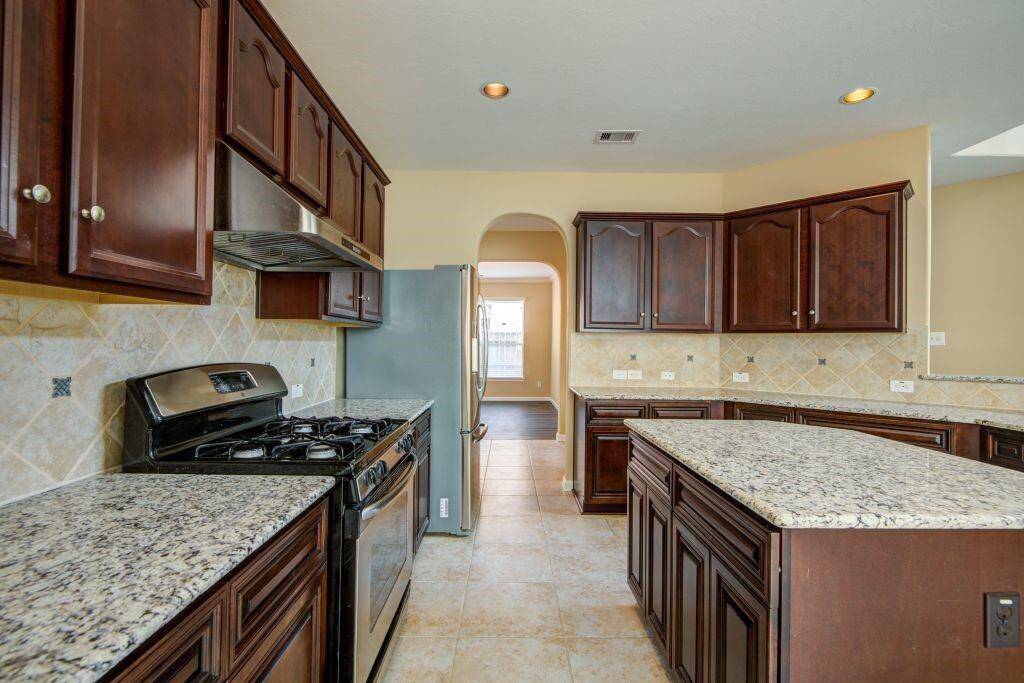 Kitchen with plenty of counter space
